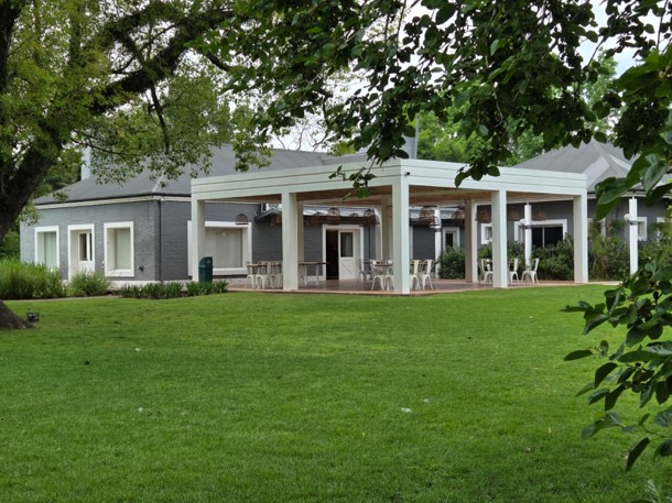 Descripción de la foto 1